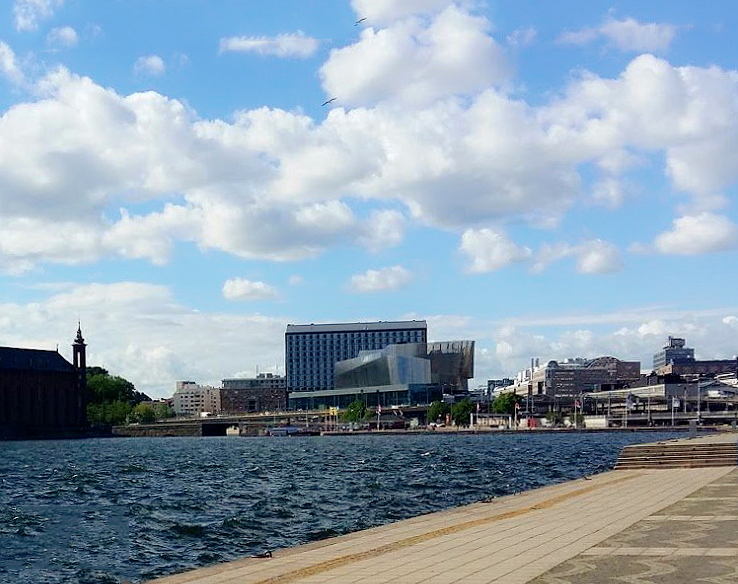 ../Images/LIN,MEI-JU.Fem Sma Hus (6).jpg